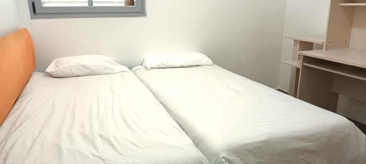 Beach Suite Israel- Private Jacuzzi Garden Suite & Gym, 3 Min Walk To Beach ביץ סוייט ישראל- ג'קוזי פרטי בגינה 3 דקות הליכה לים וחדר כושר Așkelon Exterior foto