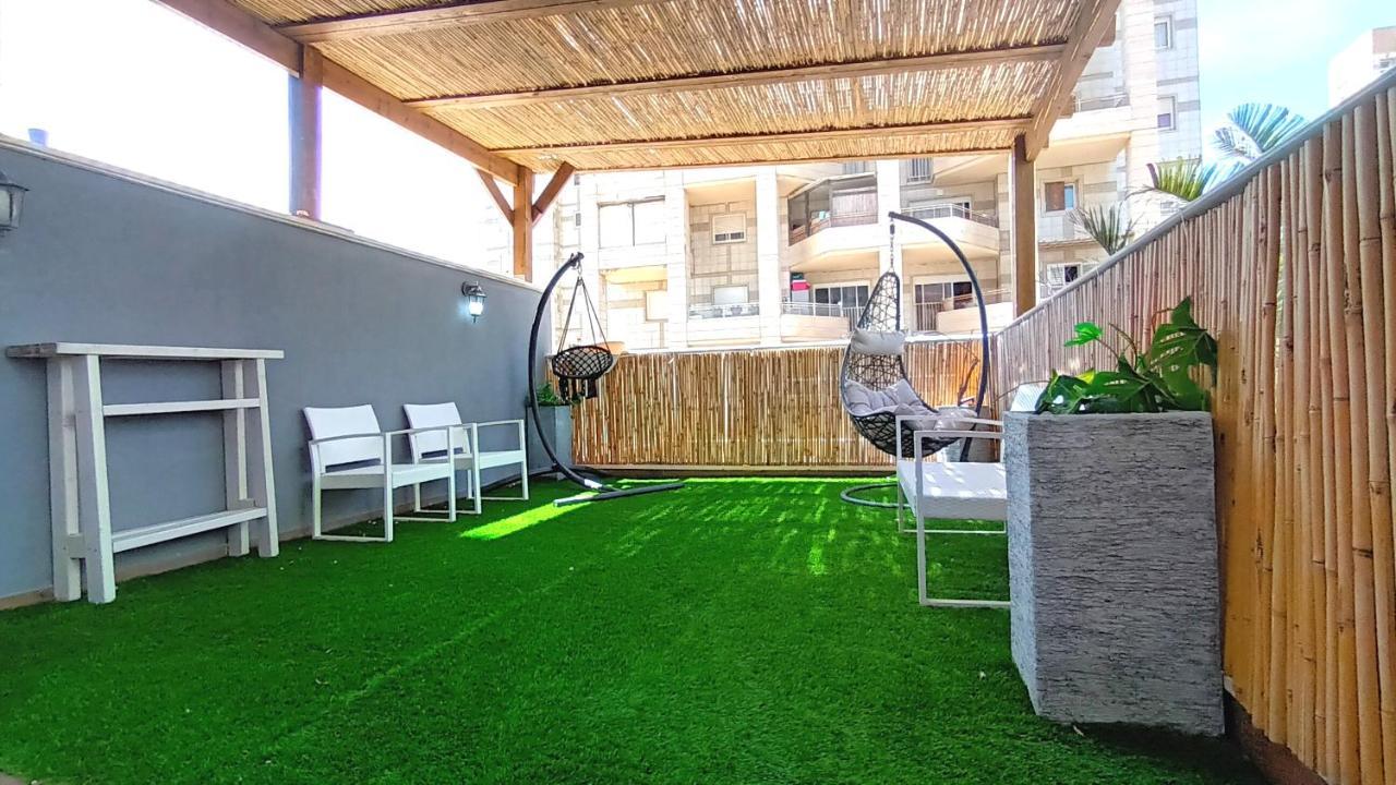 Beach Suite Israel- Private Jacuzzi Garden Suite & Gym, 3 Min Walk To Beach ביץ סוייט ישראל- ג'קוזי פרטי בגינה 3 דקות הליכה לים וחדר כושר Așkelon Exterior foto